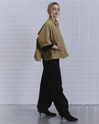 Withblack - MBLMedusa Trench Cape Jakke - Camel 
